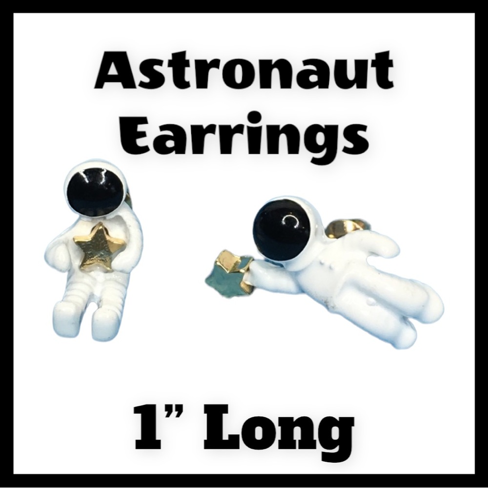 Astronaut Earrings - Picture 3 of 12